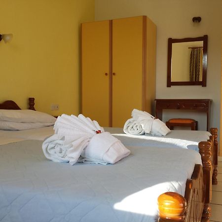 Hotel Zorbas Family House Troulos Pokoj fotografie